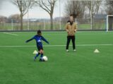 S.K.N.W.K. JO9-1 -M.O.C. '17 JO9-5 (competitie) seizoen 2021-2022 (voorjaar - 3e fase)) (92/93)